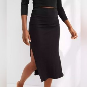 NWOT Aerie black bodycon midi skirt